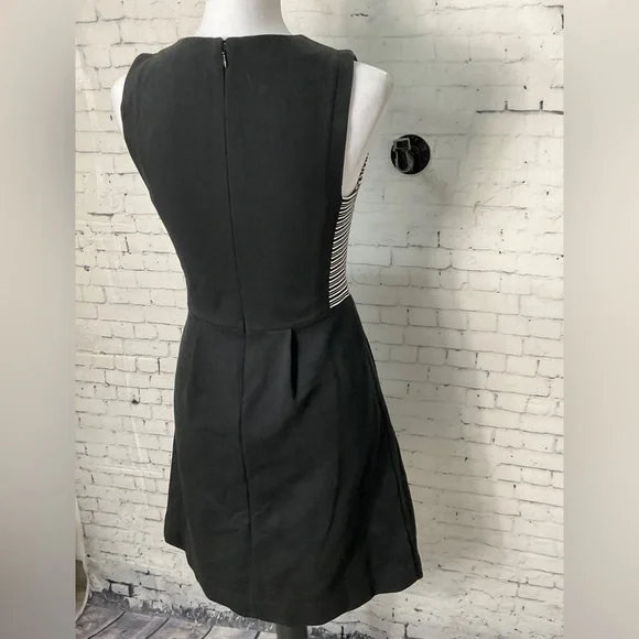 Madewell Black White Sleeveless Fit & Flare Dress Pockets Stretch Size 0 - Picture 5 of 11